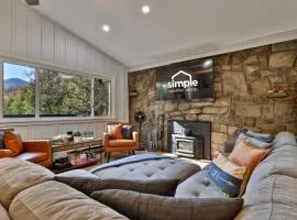 Roaring Bear Cabin - Secluded Killington Retreat with Hot Tub and Fire Pit