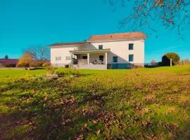 Gîte Noël - Jacuzzi, Sauna et Calme absolu