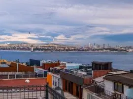 Big Apple Hotel and Hostel