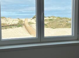 Lux 56 Praia Costa Nova Aveiro, hotel v destinaci Gafanha da Encarnação