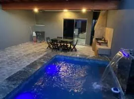 Casa de alto padrão próxima à Praia do Rosa