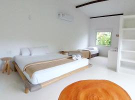 Pousada Beco das Flores, hotel v destinaci Santo Antônio