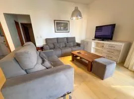 Apartamento frente mar com 3 quartos