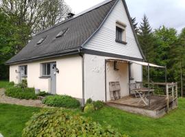 Maison van Stijn, Gite du Bois I & Gite du Bois II, Hotel in Égliseneuve-dʼEntraigues