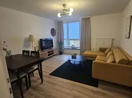 Moderne Wohnung gegenüber Bahnhof