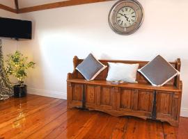 Barn Conversion Hot tub, hotel i Killinchy