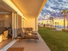 Encantame Towers First Floor Steps from Pool