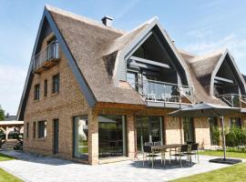 Exklusive Reetdach-Villa Ostseefrische, hotel v mestu Lobbe