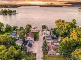 The Main Stay - Mineola Bay Lakeview and Access - Fully Furnished Monthly & Seasonal Rental in Fox Lake