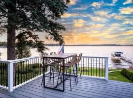 The Blue Sapphire on Mineola Bay 3BR 3BA Luxury Lakefront Home on Mineola Bay Stunning Views on Chain O Lakes