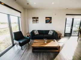 Corporate Stays LXTX 2 Bedrooms