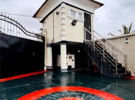 Beautiful 5 bedroom Bungalow, hotel v destinaci Ibadan