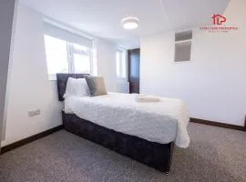 Luxury 9-Bed Contractor Home with Ensuite Rooms