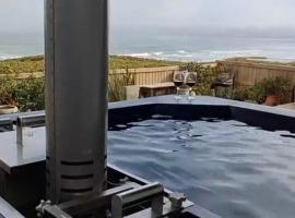 Whalecome - Witsand Beachfront House, ξενοδοχείο σε Witsand