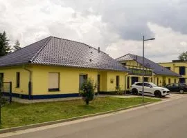 Ferienhaus Sonnenseite, nur 100m vom Senftenberger See