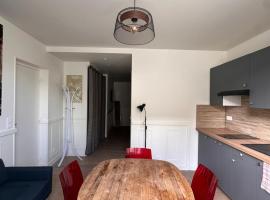 La perle nocturne，位于昂古莱姆的酒店