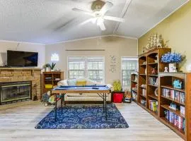 Lake Livingston Home with Dock and Deck!