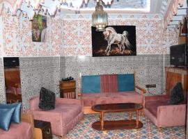 Diyafat Bladi, hotel v destinaci Udžda