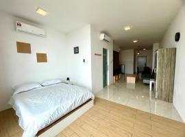 SamStudio, hotel in Penampang