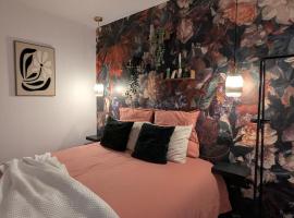 Studio cosy proche étang et commerces, hotel v destinaci Saint-Aubin-du-Cormier