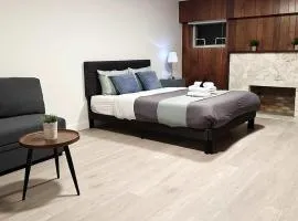 Spacious Private Family Room in Homestay