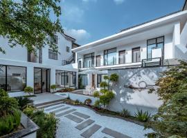 山也云也大理古城南门店, hotel en Antigua Ciudad de Dali