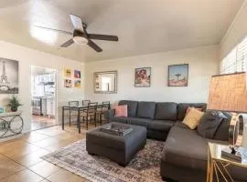 *Free Parking near Strip Cozy 2Br home Side: A