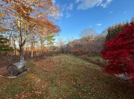 Beach Cabin by the Sea, Hotel in Biddeford