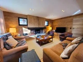 Chalet rénové proche centre, capacité 12 pers, garage et parking - FR-1-598-195