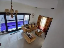 Villa Rumah Lemon Nusa Dua
