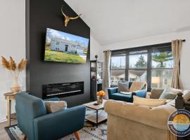 Lake Geneva Family House Pool Table Fireplace and Sleeps 10, hotell i Lake Como