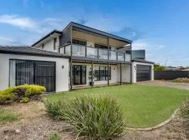 32 Hargreaves-Linen Included-Pets Negotiable-Wi-Fi