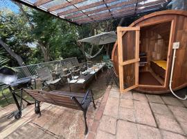 ゲストハウス三浦, hotel in Miura