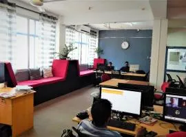 Impressions Spaces Coworking from 9 AM to 5 PM Please note that overnight stays are not permitted