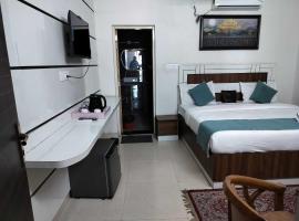 Collection O Uttaranchal University Premnagar, hotel in Jhājra