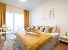 apartino - FREE parking, city view balcony, nespresso, netflix, Hotel in Komárov