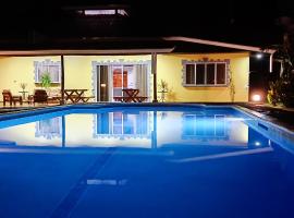 Casa Paraíso Fortuna, hotel v destinaci Tanque