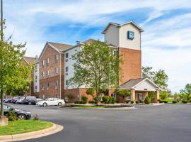 Suburban Studios Clarksville-Louisville North, ξενοδοχείο σε Clarksville