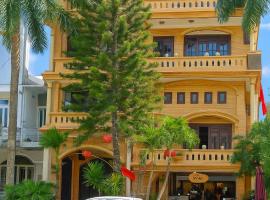 Perfume Homestay Huế, hotel in Hue