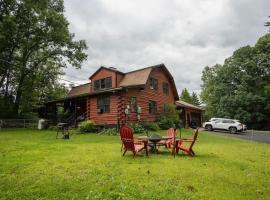Perfect Family Cabin 3 Bedrooms, hôtel à Northfield