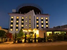 Castagna Palace Hotel & Restaurant