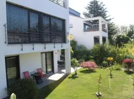 Ferienwohnung Wellenreiter mit ruhigem Garten