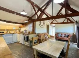 Worcester semi rural bungalow with off road parking