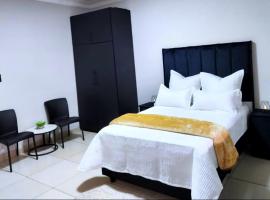 WinHaven Guest House, hotel in Randfontein