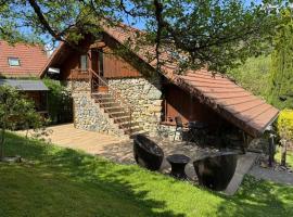 Gite de charme de Langeanat Grenoble, hotel i Saint-Mury-Monteymond