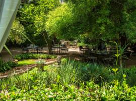Die Ou Pastorie, hotel in Hartbeespoort