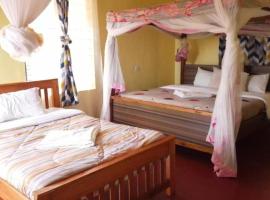 Eco Deluxe Double at Tausa Tsavo Lodge - 2341, hotel with parking in Ndome