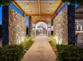 Cirillo Family Hotel-Christinas Studios