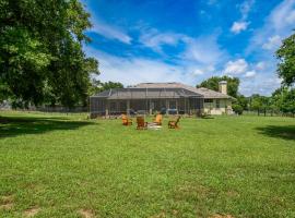 New! Fair Winds Private Island Oases w Heated Pool & more!, villa in Merritt Island