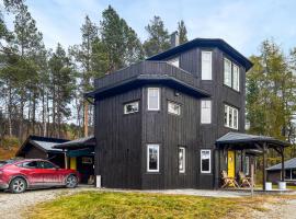Stunning Home In Røros With Sauna, luxury hotel in Røros